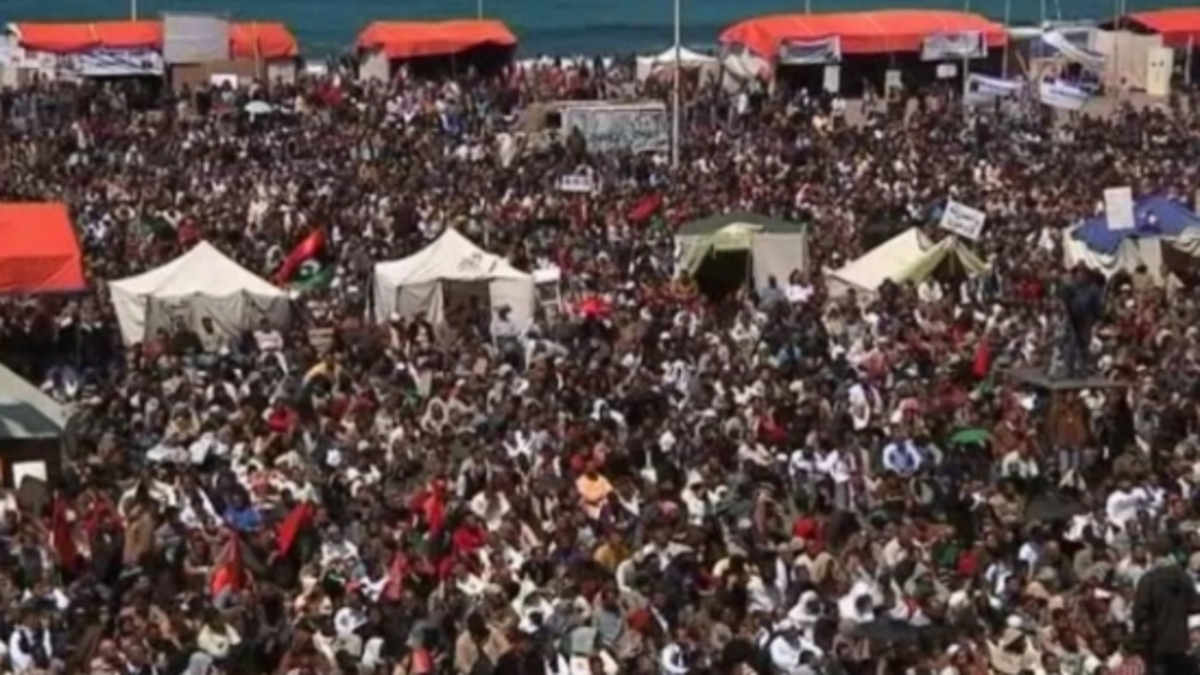 Bevolking Benghazi bedankt de coalitie