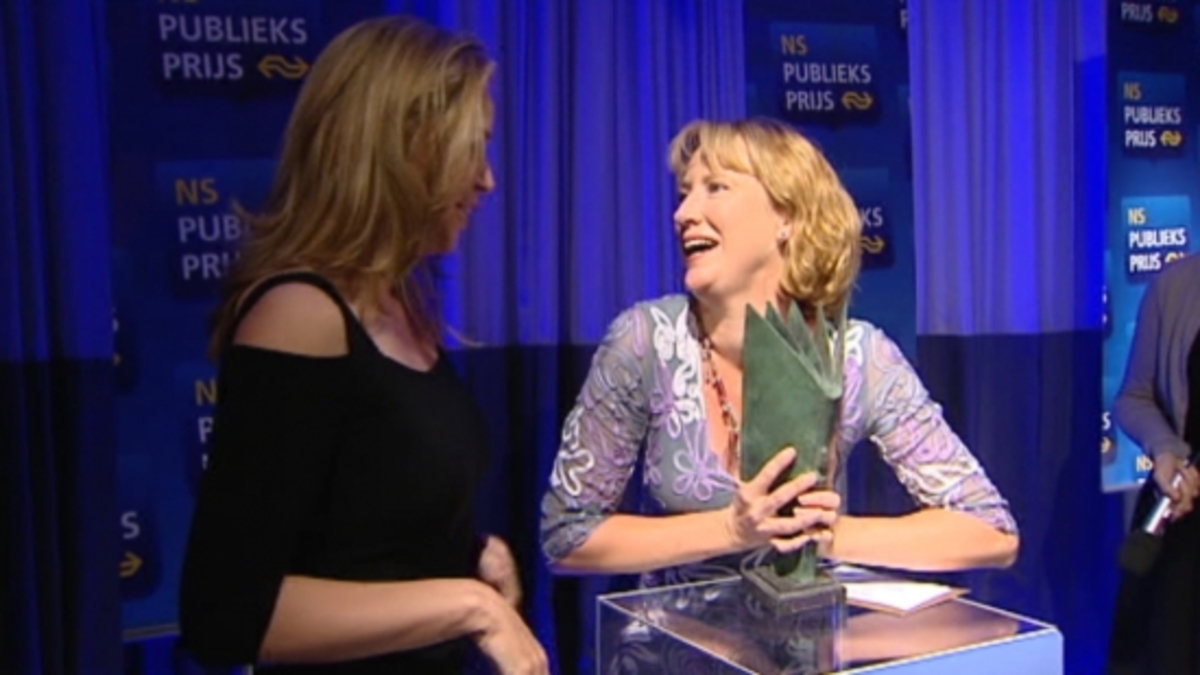 NS Publieksprijs voor Esther Verhoef