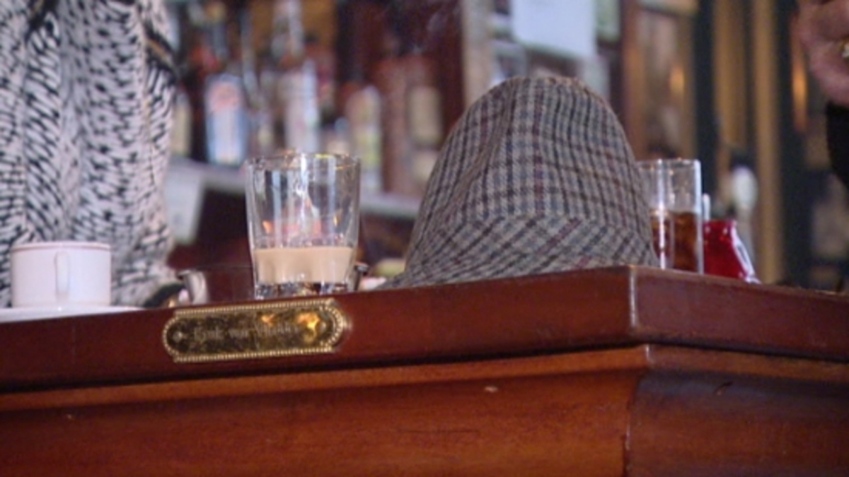 Café Lowietje wereldberoemd dankzij De Cock