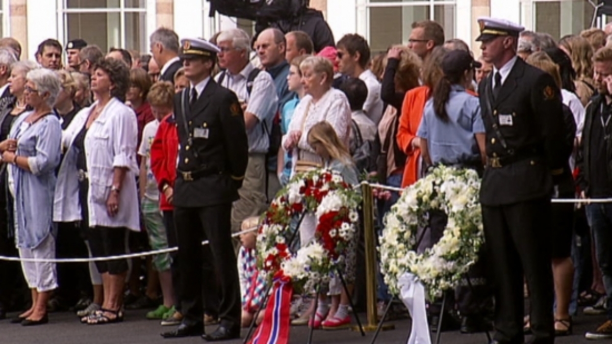 Noorwegen herdenkt slachtoffers