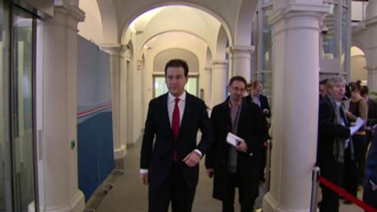 Asscher: voorstellen vallen rauw op het dak van Nederlanders