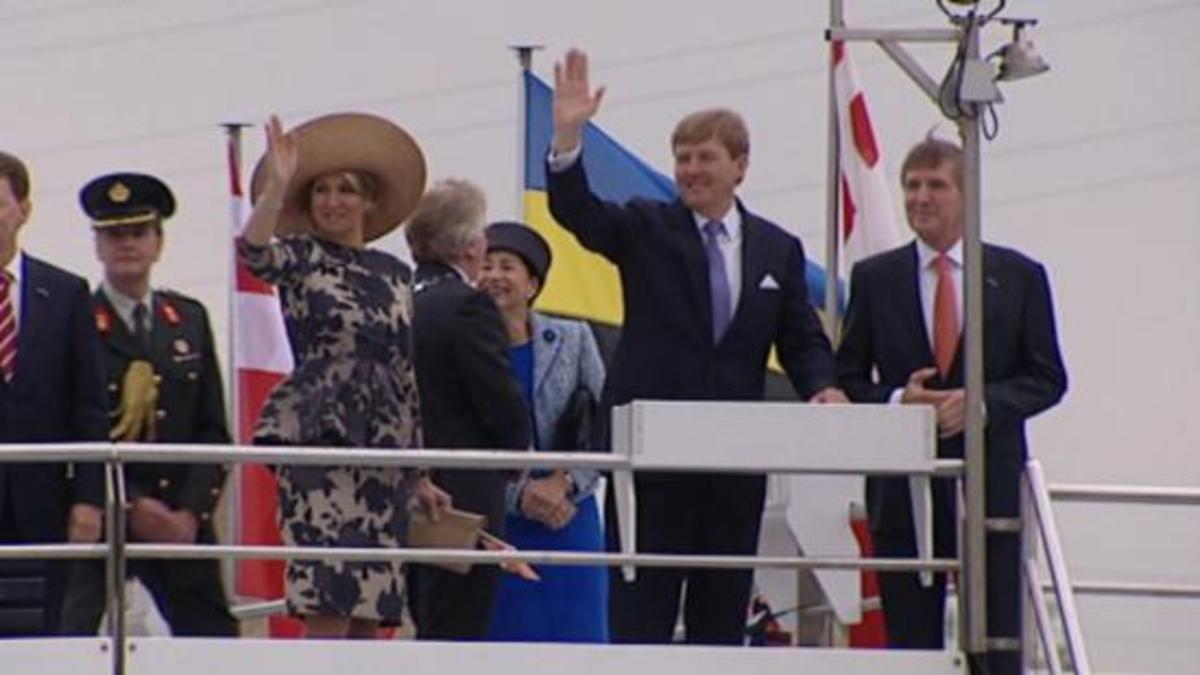 Koning en koningin zeggen sorry