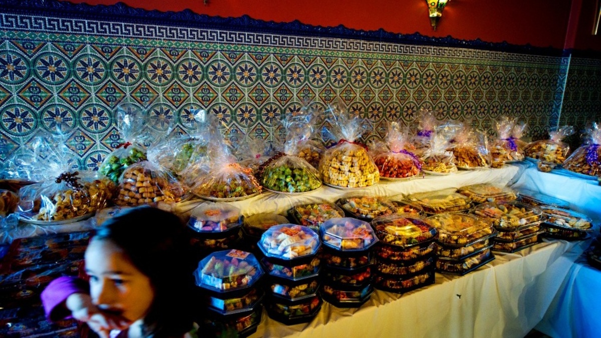 Veel lekkers tijdens het Suikerfeest