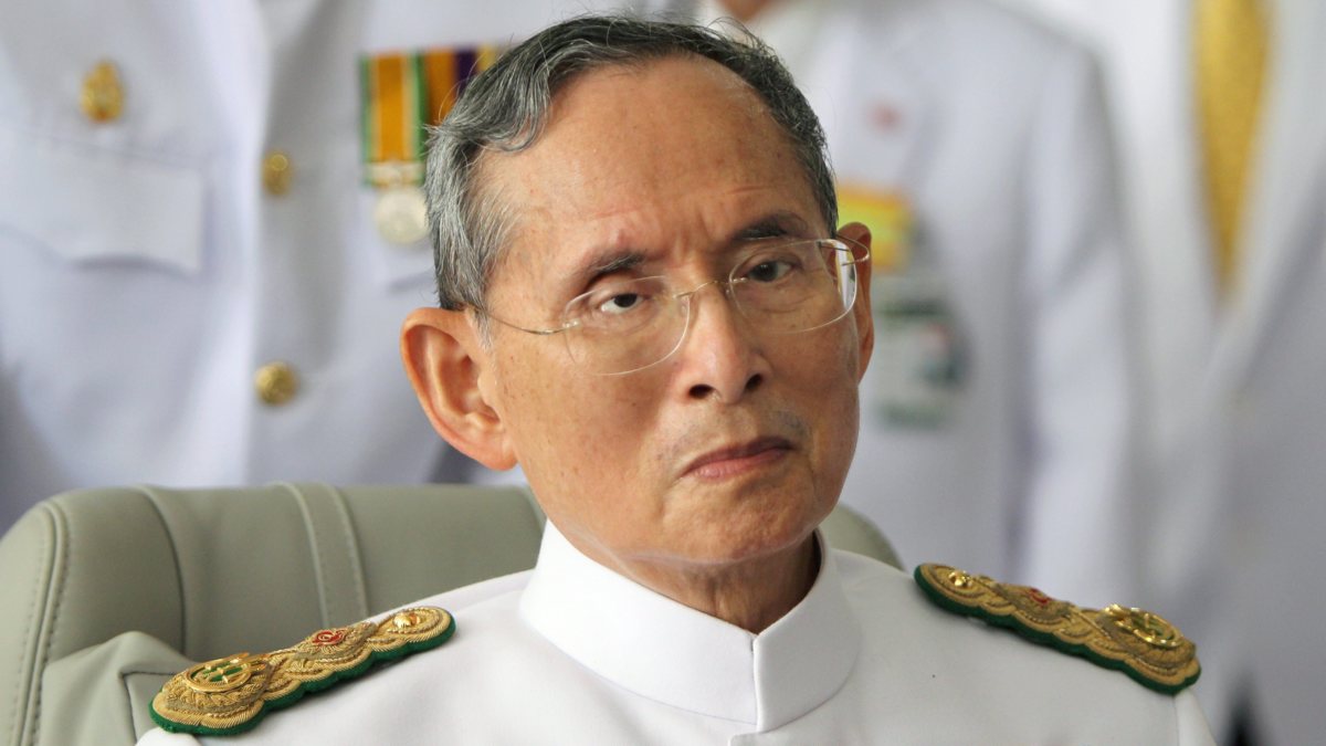 Bhumibol was langst regerende vorst ter wereld Bhumibol was langst regerende vorst ter wereld