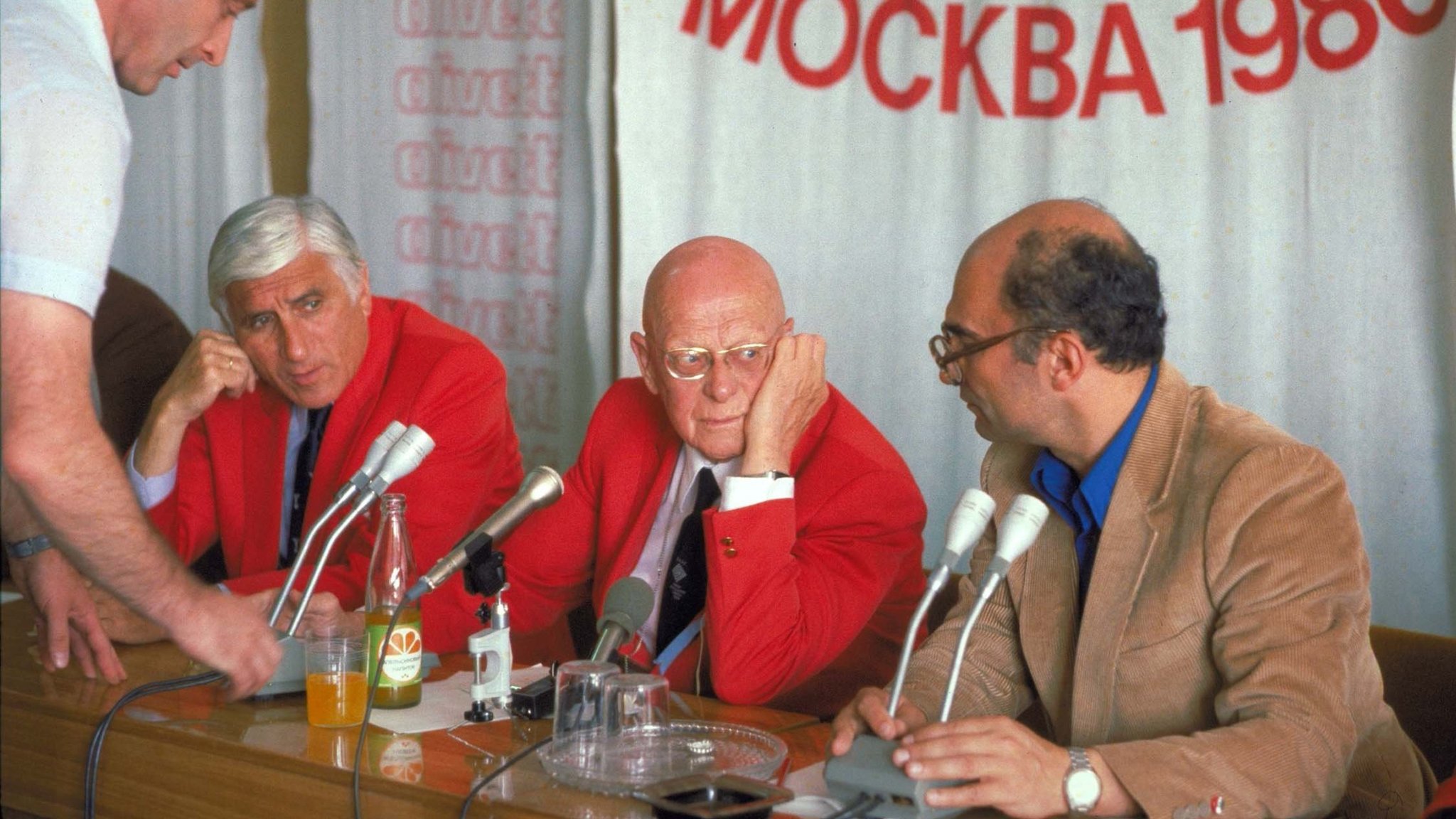 Ad Paulen, de atleet die verzetsheld werd NOS