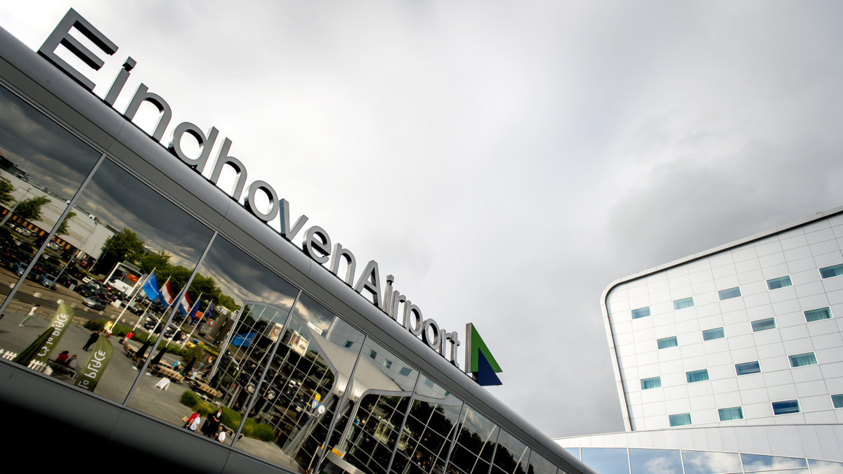 Eindhoven Airport halve maand dicht Eindhoven Airport halve maand dicht