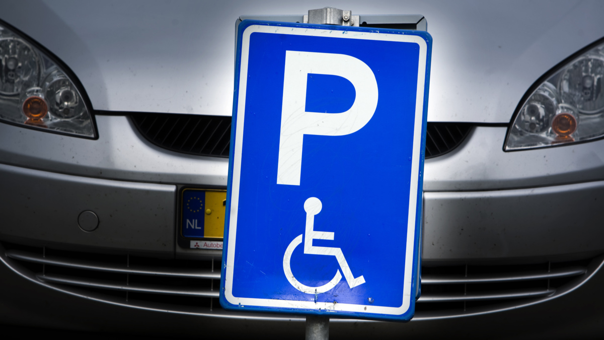 Boete voor parkeren met gestolen invalidekaart Boete voor parkeren met gestolen invalidekaart