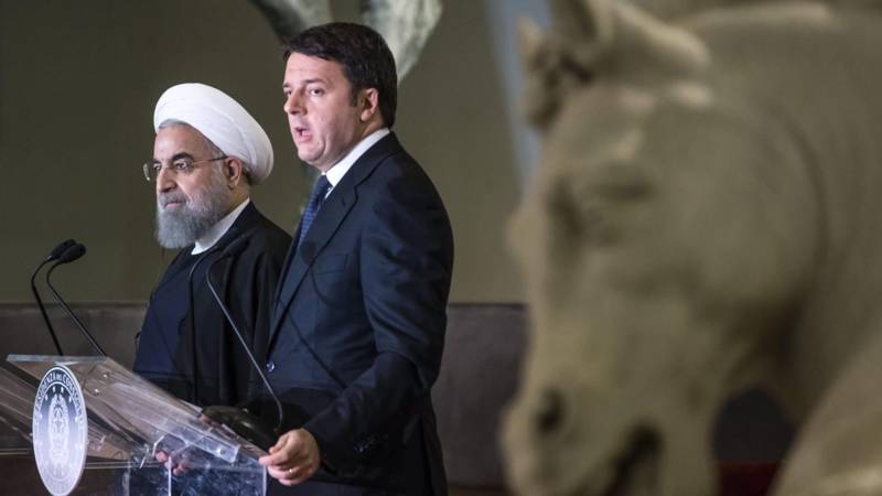 Marcus Rohani Rome bedekt naakte beelden voor Iraanse president