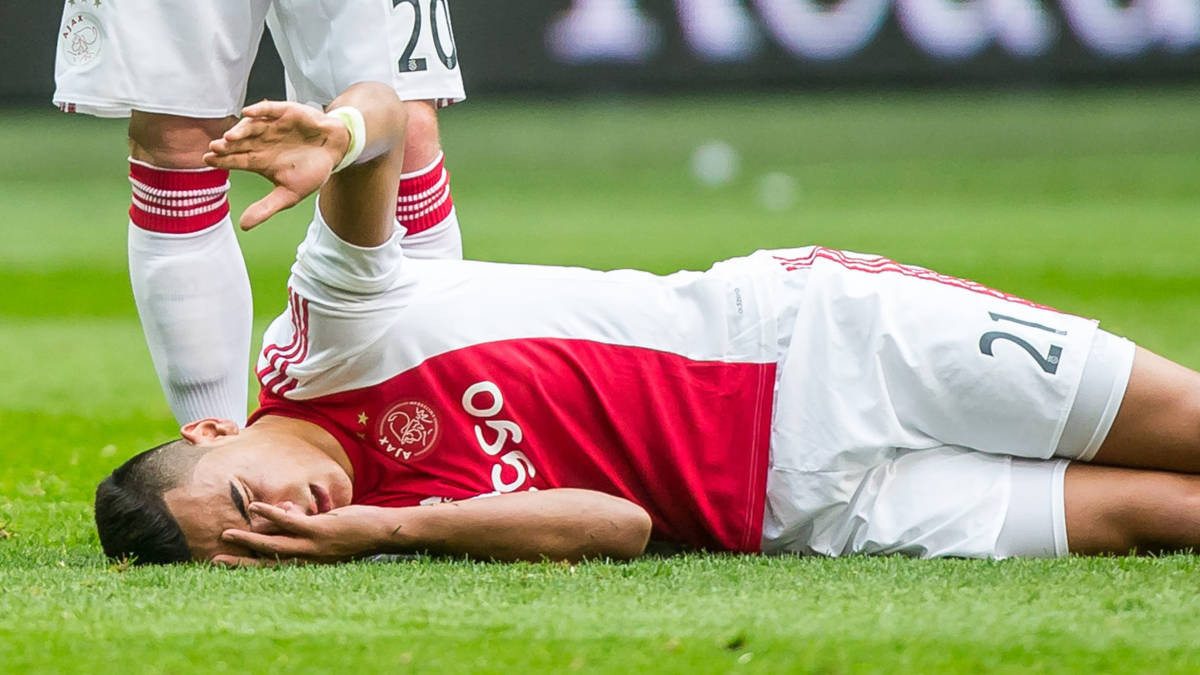 Gekneusd jukbeen en gebroken tand voor El Ghazi