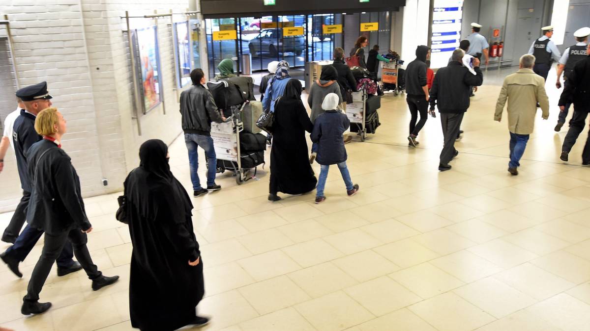 Eerste groep Syriërs uit Turkije arriveert in Duitsland