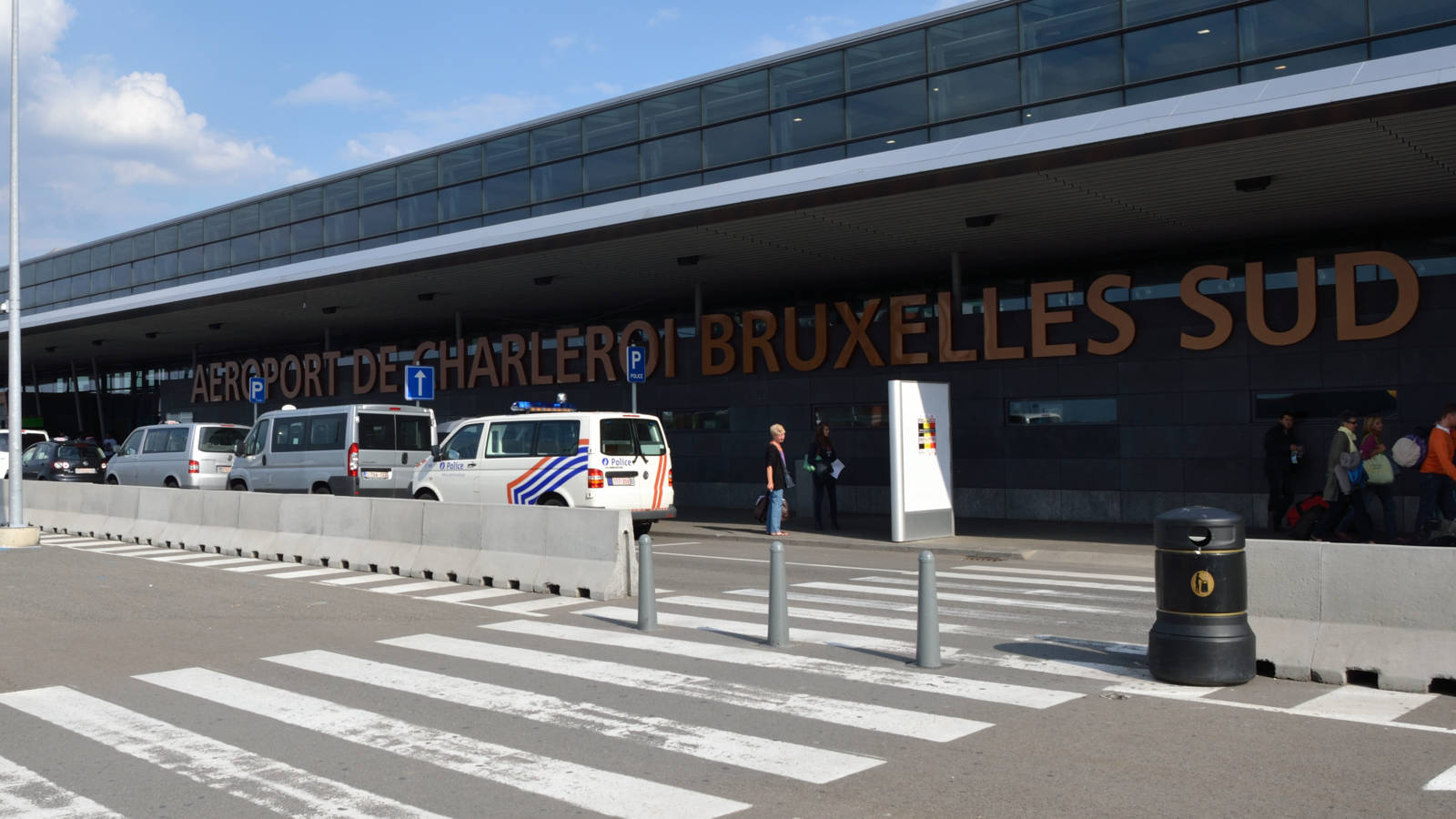 Luchtverkeersleiders ziek, vliegveld Charleroi dicht NOS