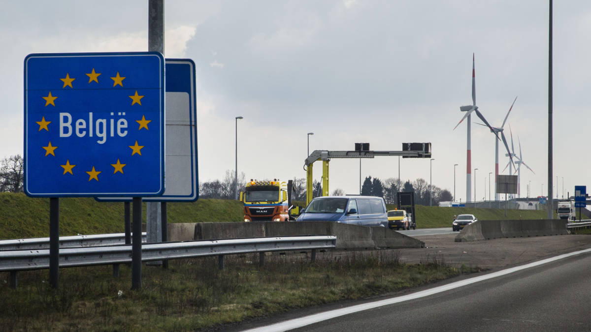 Meer vrachtverkeer in Nederland door Belgische tolheffing NOS