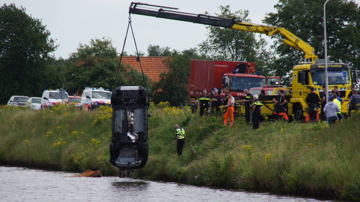 Kapotte rem aanhanger oorzaak dodelijk ongeluk Stieltjeskanaal - NOS