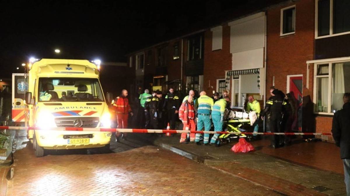 Politieauto crasht na schietpartij Groningen