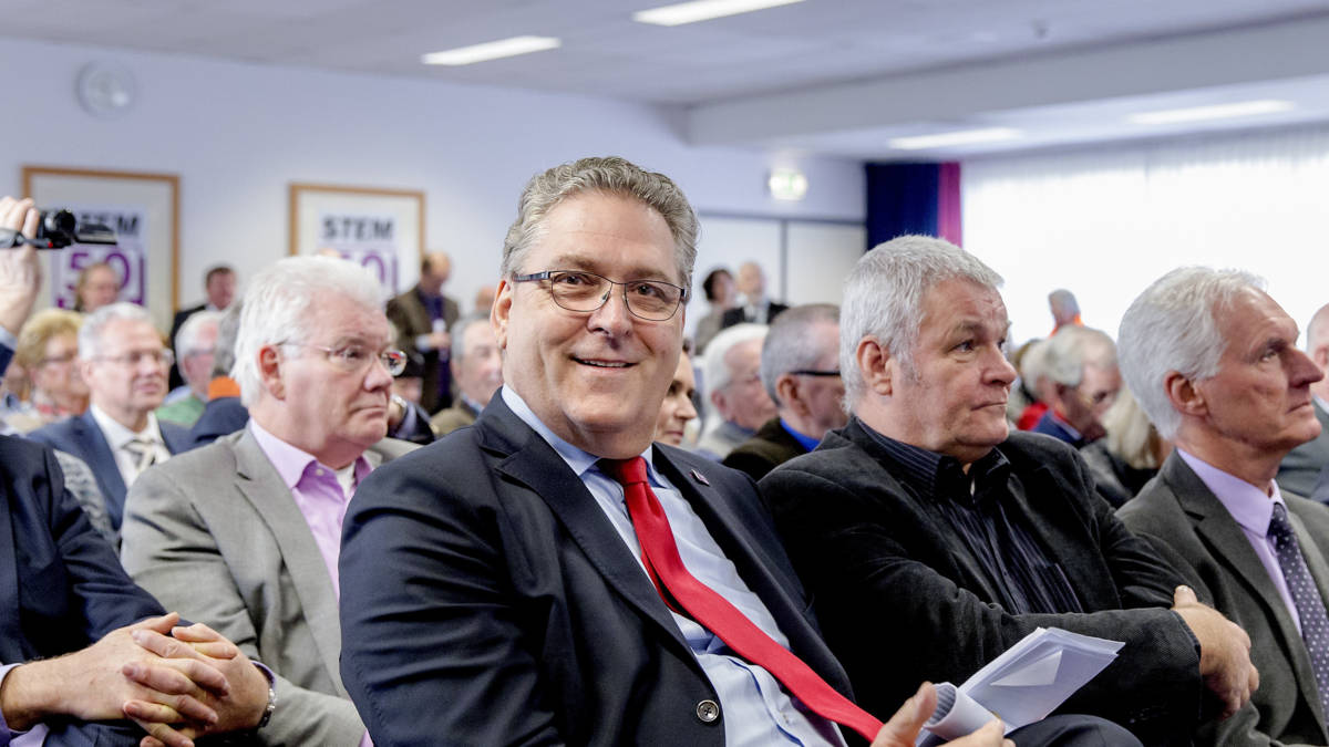 50Plus: AOW-leeftijd weer naar 65 jaar en pensioenen verhogen