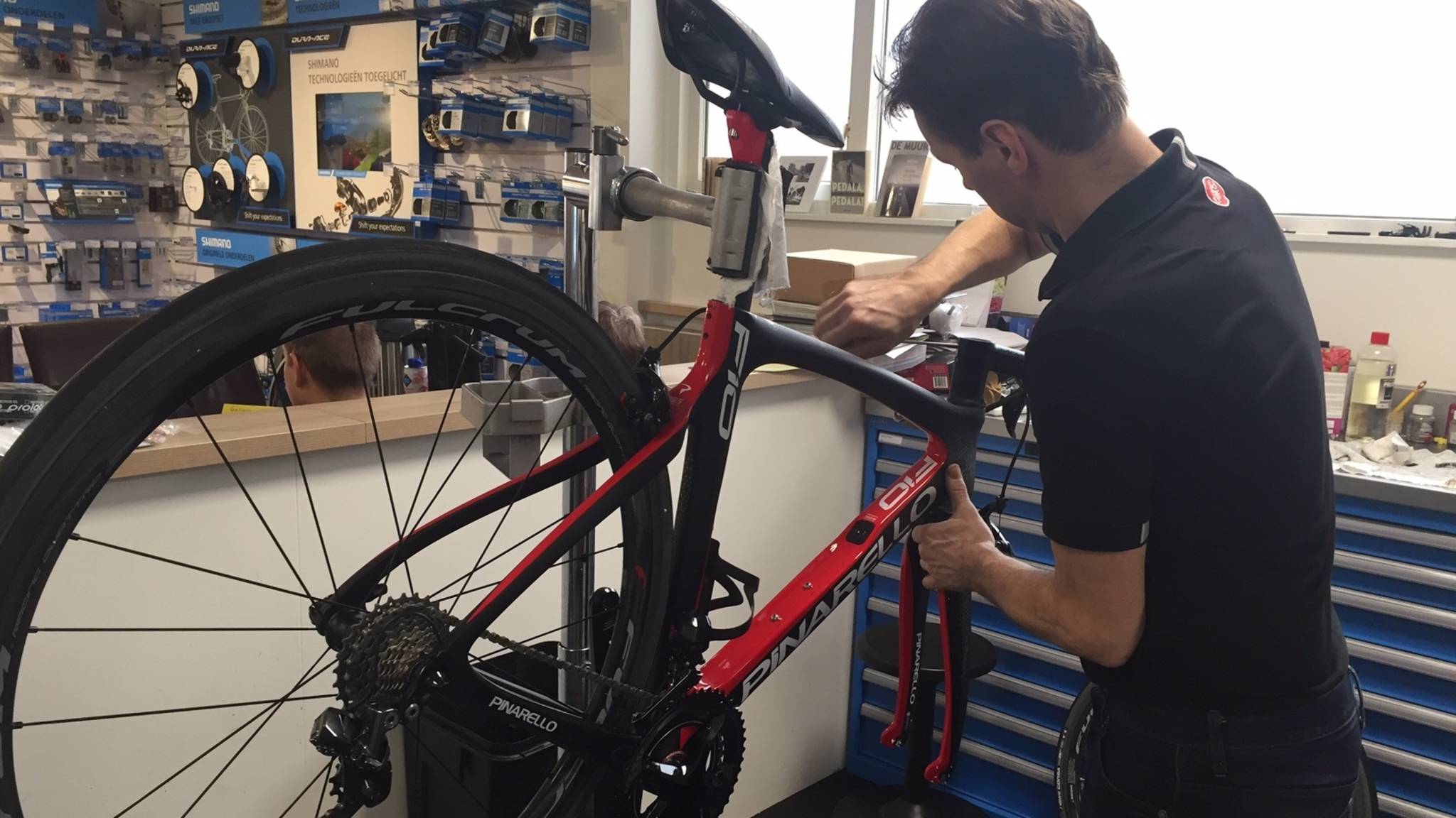 Minder fietsen verkocht, maar wel duurdere | NOS