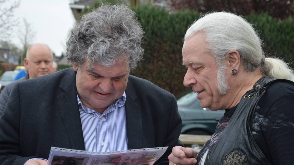 Met A.F.Th van der Heijden wandelen door zijn jeugd en zijn boeken