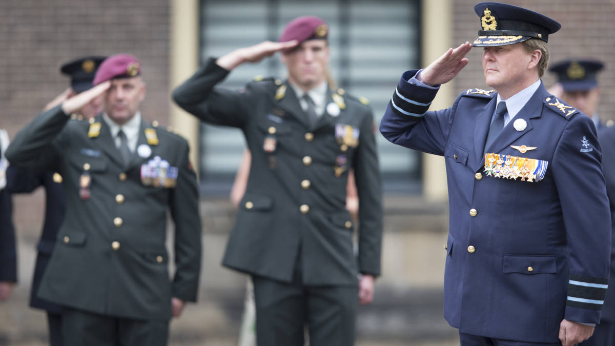 Witte anjer heeft prins Bernhard overleefd