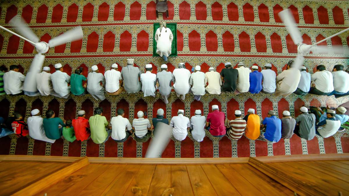 In beeld moslims vieren het einde van de ramadan NOS In beeld moslims vieren het einde van de ramadan NOS