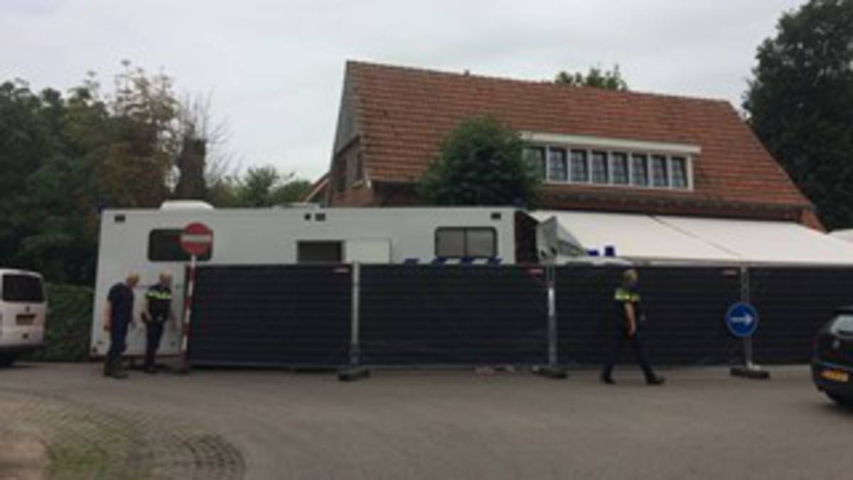 Dode en gewonden bij steekpartij bij eetcafé Reutum