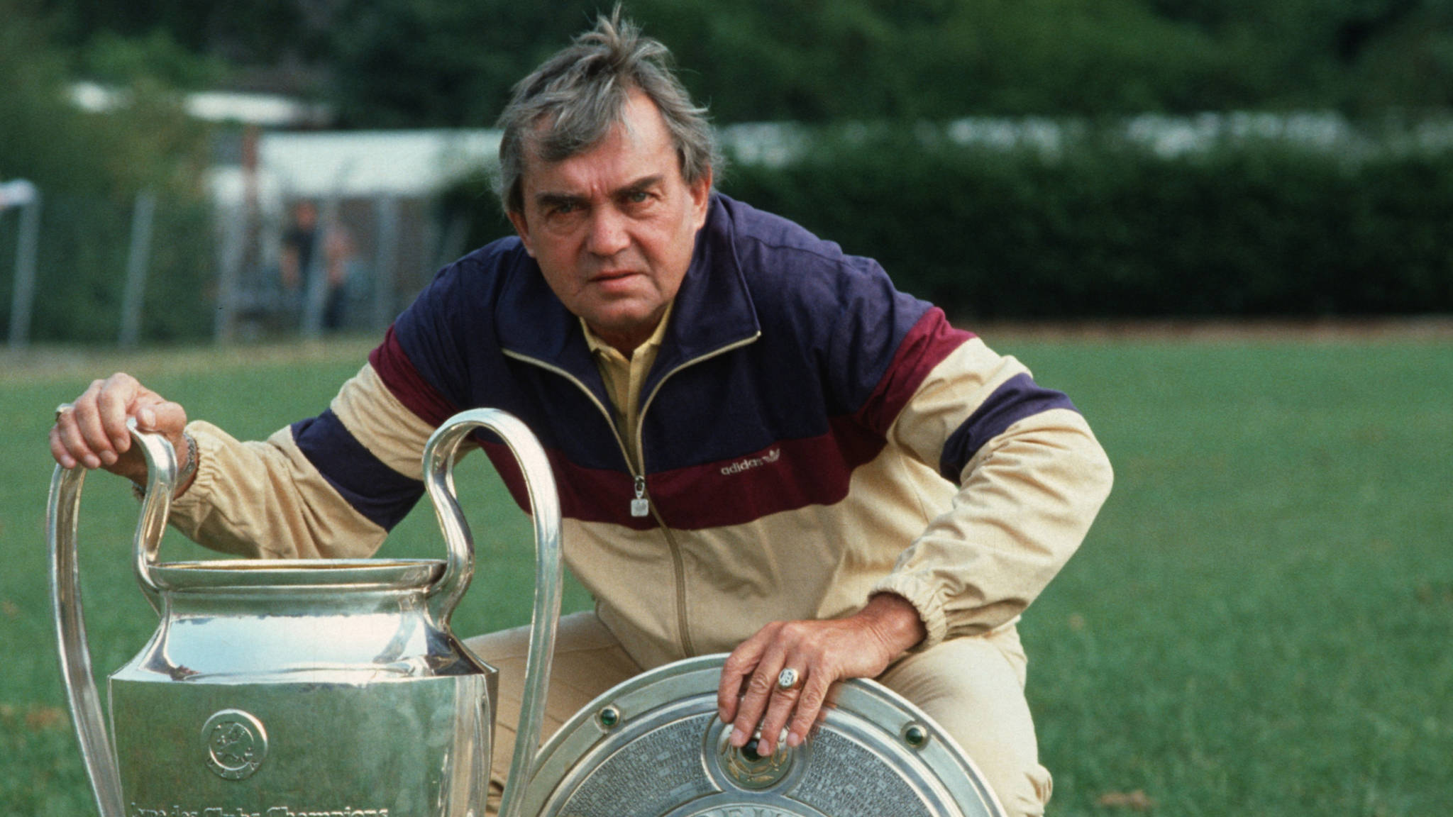 Ook 25 jaar na zijn overlijden is er groot respect voor Ernst Happel