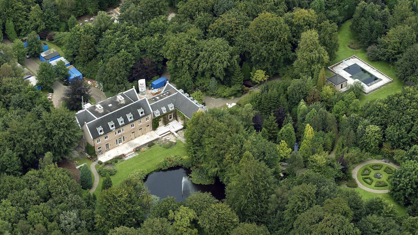 Beatrix schenkt landgoed De Horsten aan Willem-Alexander | NOS