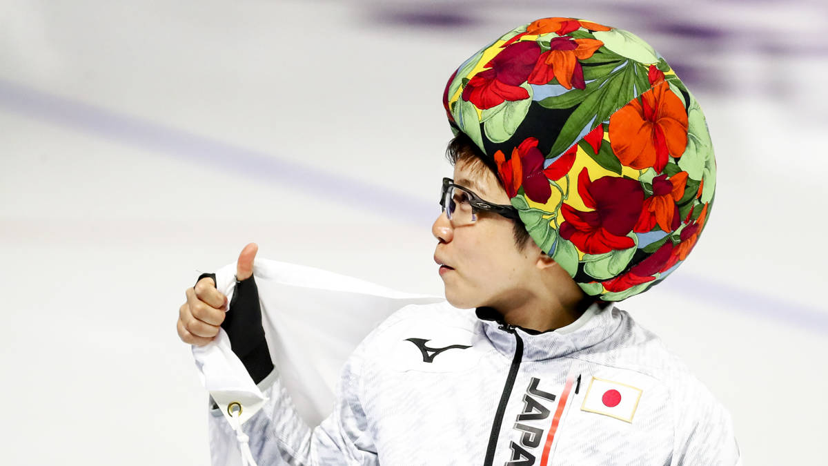 Kodaira Leentje leerde Lotje lopen langs