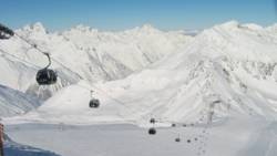 Nederlandse skiër verongelukt in Oostenrijk. Nederlandse skiër verongelukt in Oostenrijk.