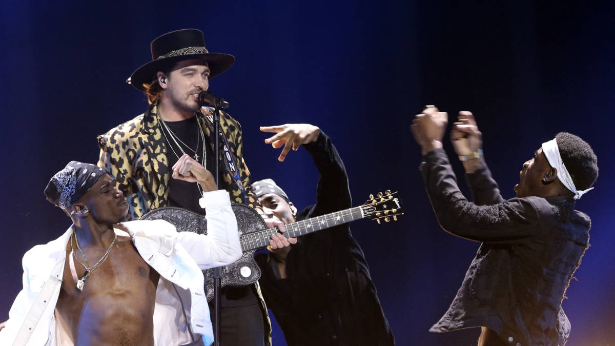 Waylon door naar finale Songfestival