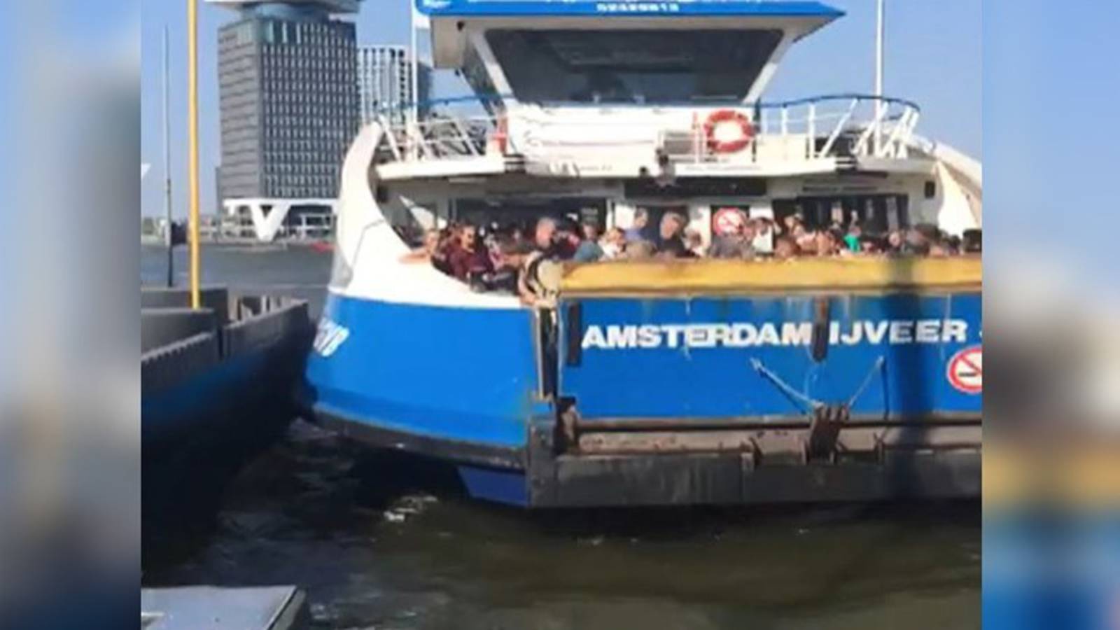 Derde Aanvaring Met Amsterdamse Pont In Enkele Weken Tijd NOS