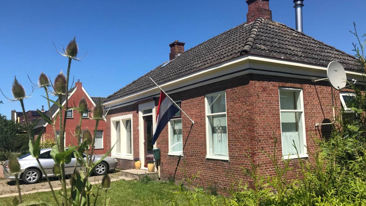 Vlag halfstok in Overschild: 'Alles nóg onduidelijker na advies Mijnraad' - NOS
