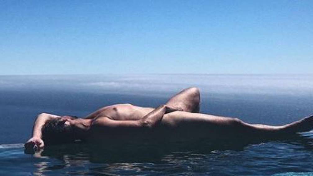 Vakantiefoto Van Naakte Thierry Baudet Krijgt Complimenten En Kritiek Nos