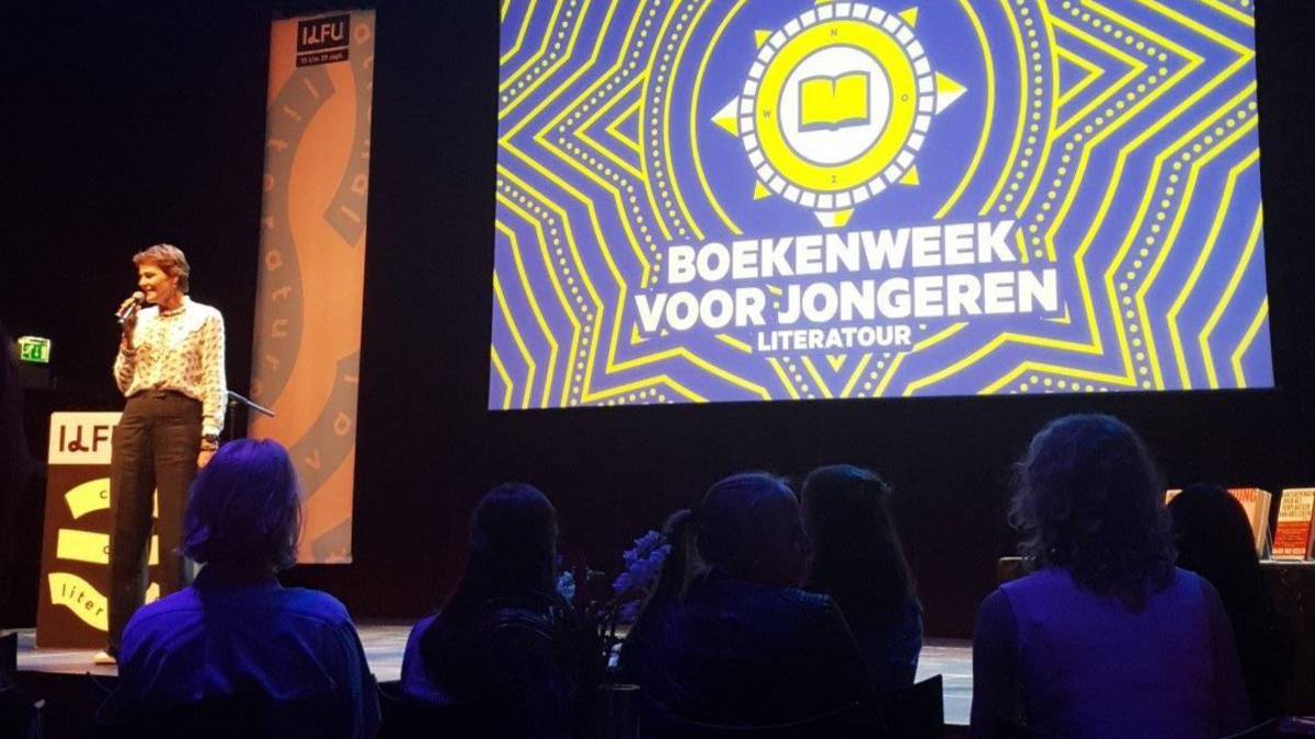 Van Straten en Thomas winnen eerste jongerenboekenprijs