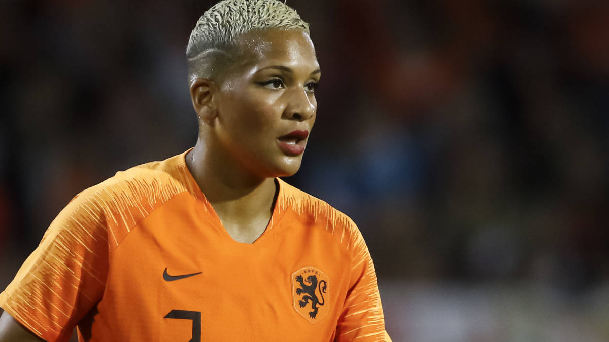 Маттис ван де санде бакхуйзен фильмы. Маттис ван де санде. Футболистка van de sanden. Маттис ван де санде фильмография. Ван де санде футболист фото.