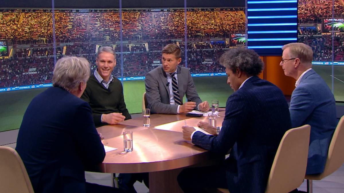 Studio Voetbal met Marco van Basten