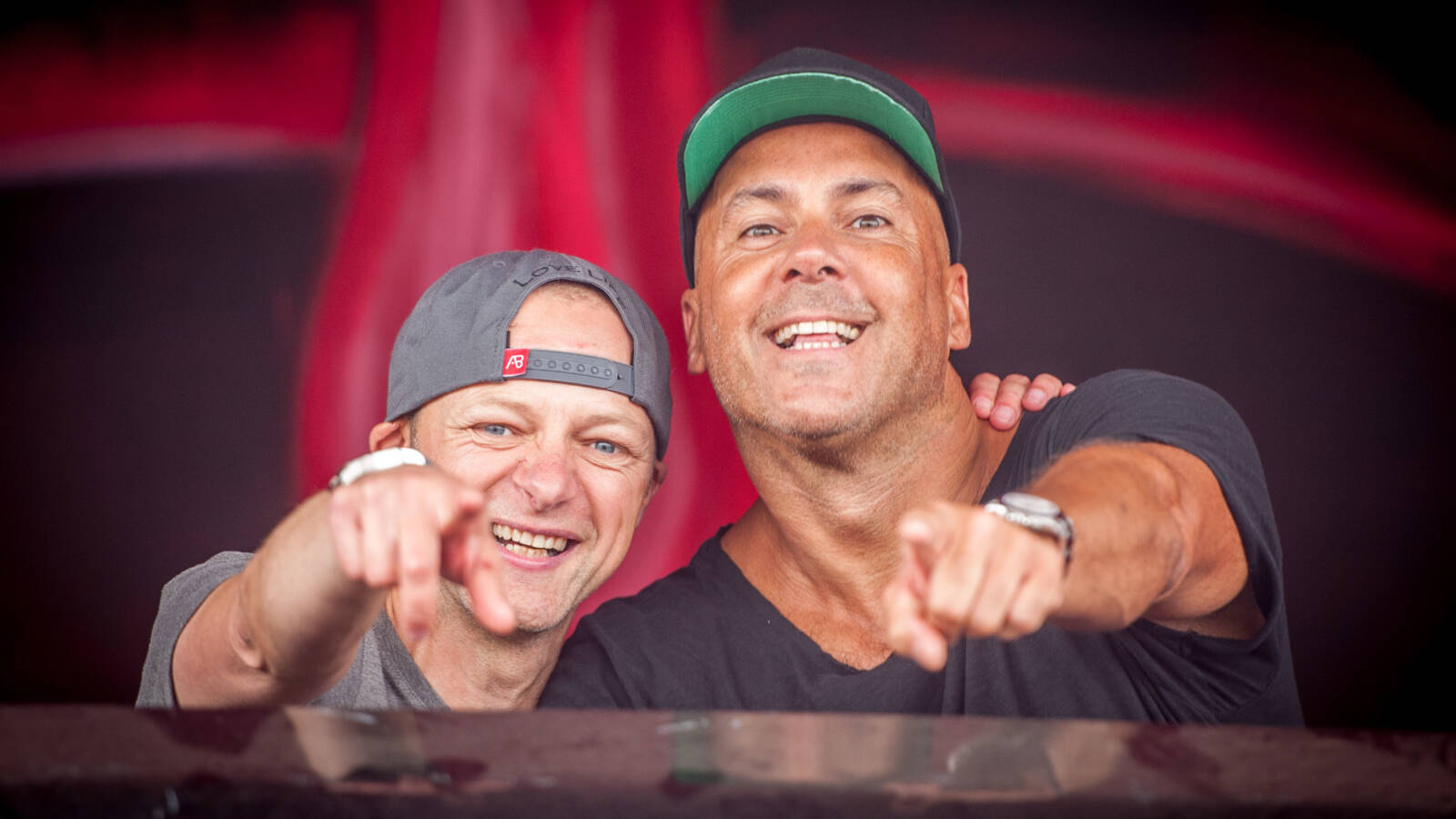 Charly Lownoise & Mental Theo Tiroler Kaboemsch