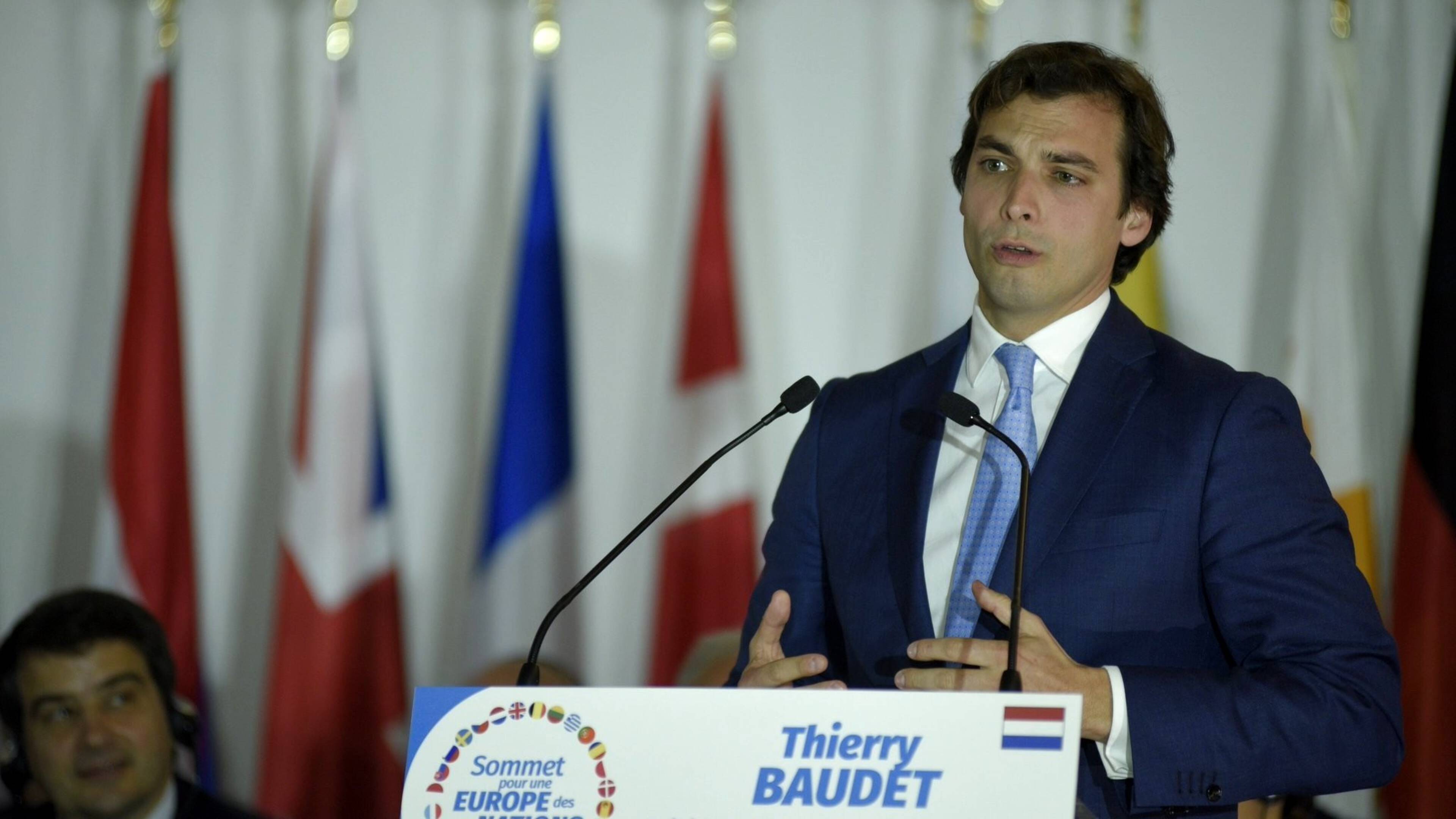 Veel afwezigen bij 'eerste stap' Salvini naar populistisch ...