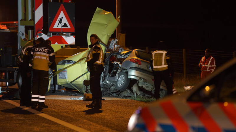 A1 bij Bathmen dicht door ernstig ongeluk. A1 bij Bathmen dicht door ernstig ongeluk.