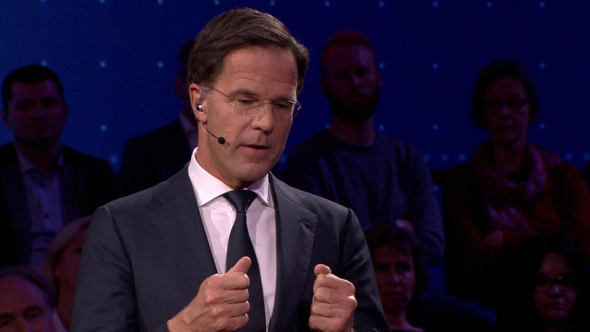 Rutte is het even kwijt: Caroliene? | NOS