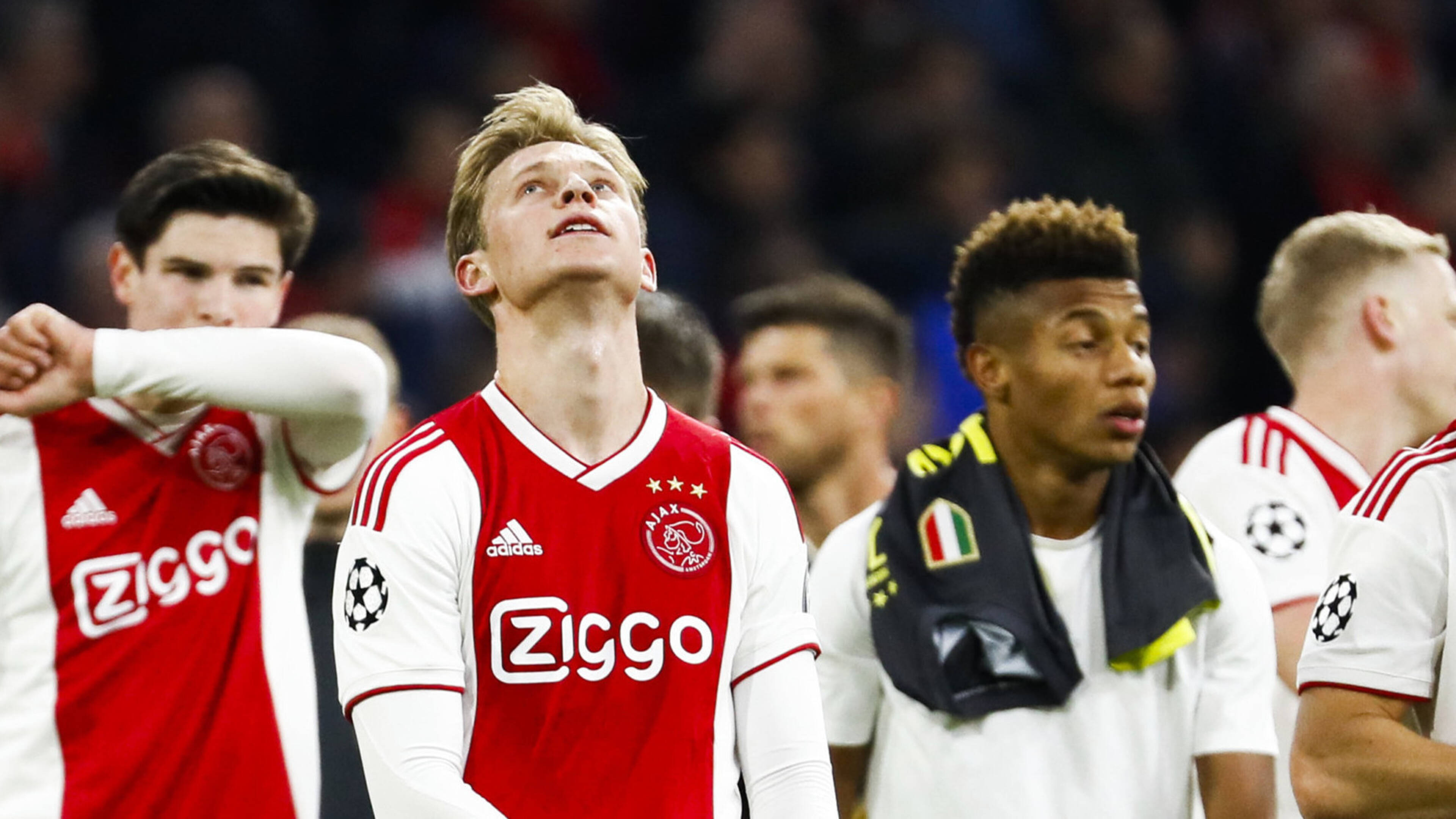 hoe laat moet ajax voetballen DrBeckmann