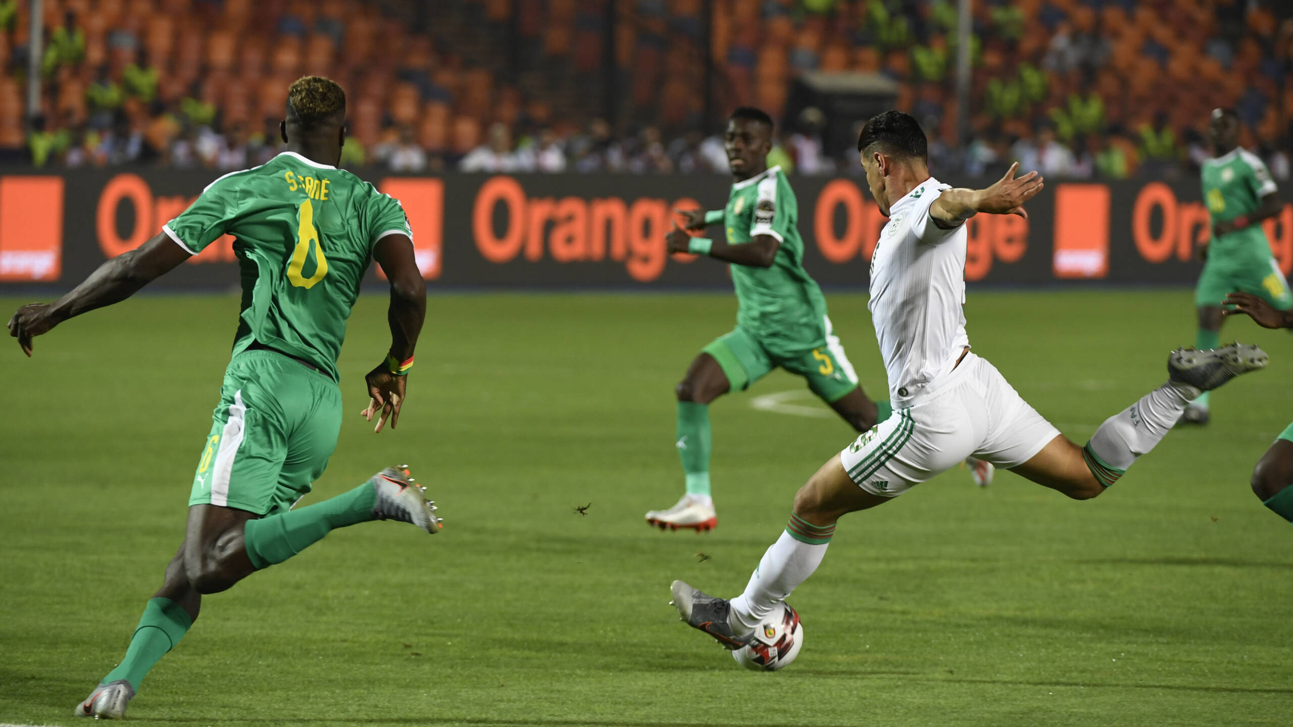 Geluksvogel Bounedjah Algerije Afrika Cup NOS