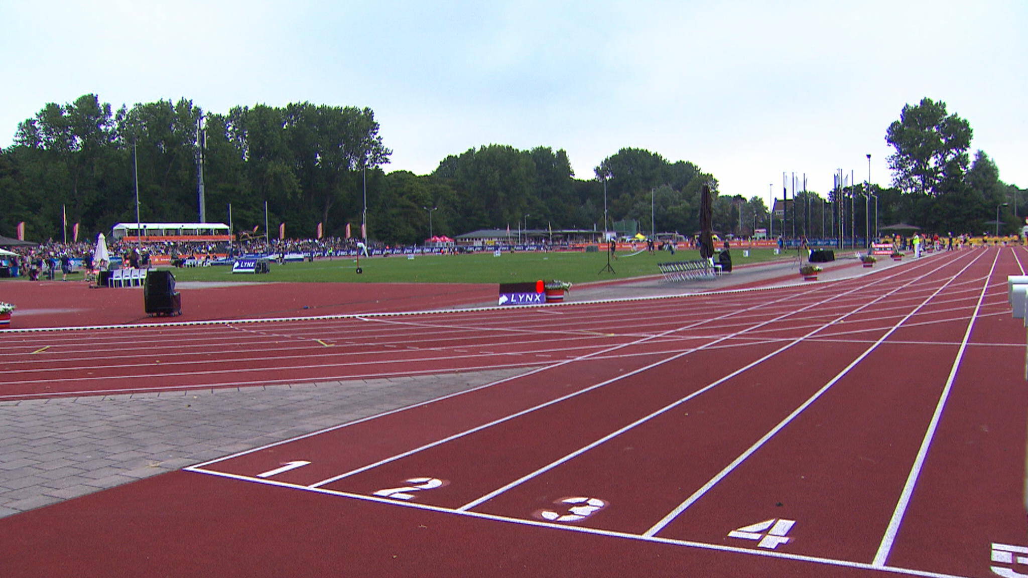 De hoogtepunten van dag 3 van de NK atletiek in Den Haag NOS