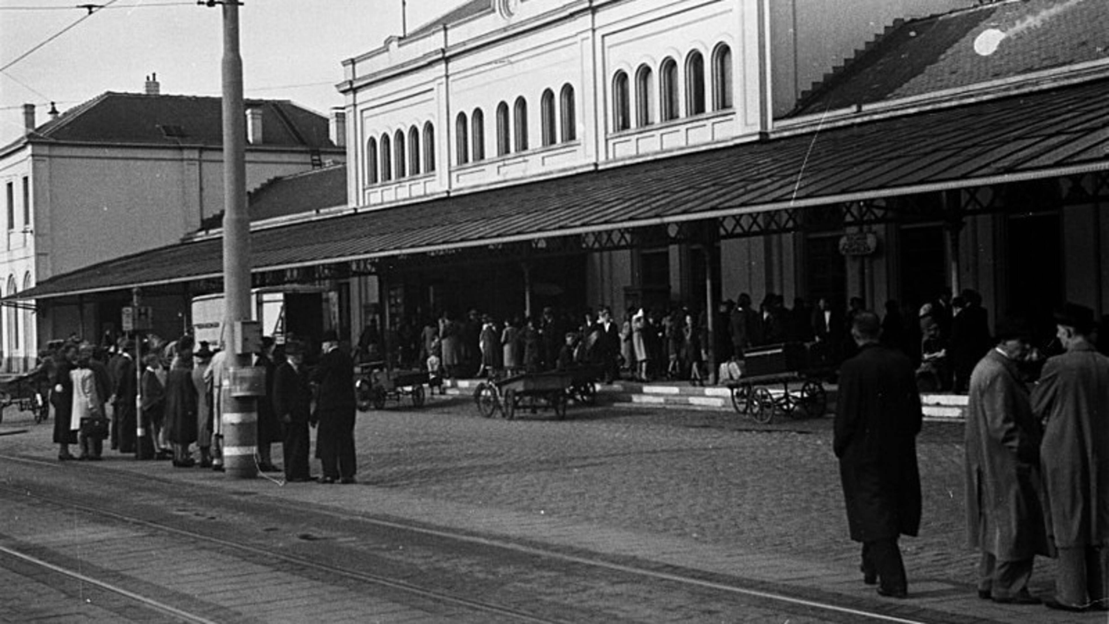 75 jaar bevrijding | NSB-vluchtelingen opgevangen in kamp Westerbork | NOS
