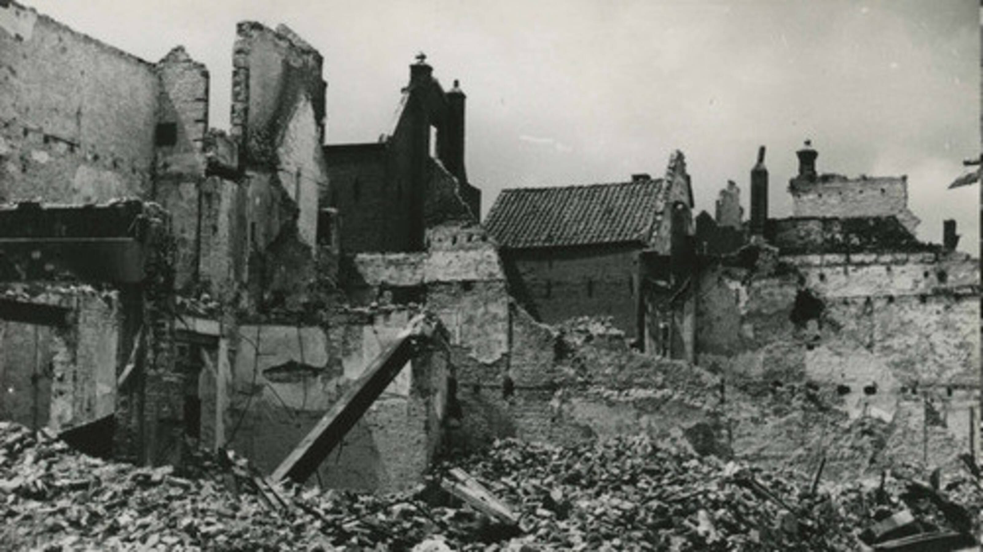 75 jaar bevrijding | Geallieerde bommenwerpers raken Huissen: meer dan