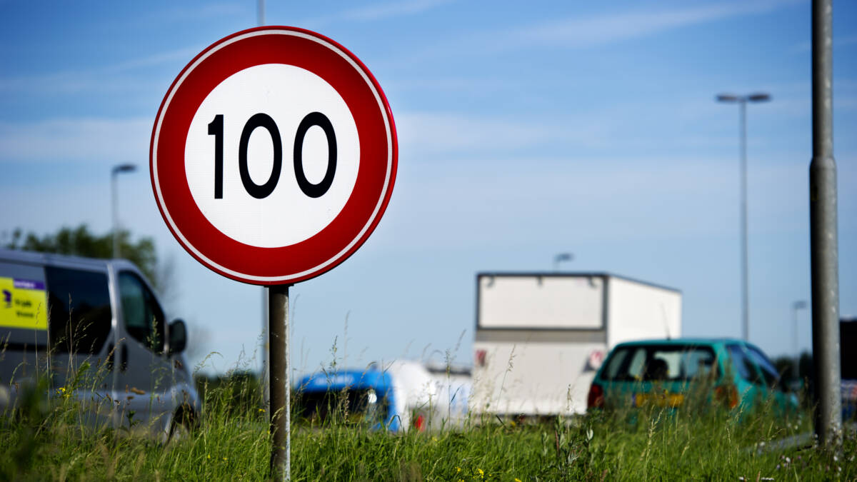 Snelheidsverlaging naar 100 kilometer per uur