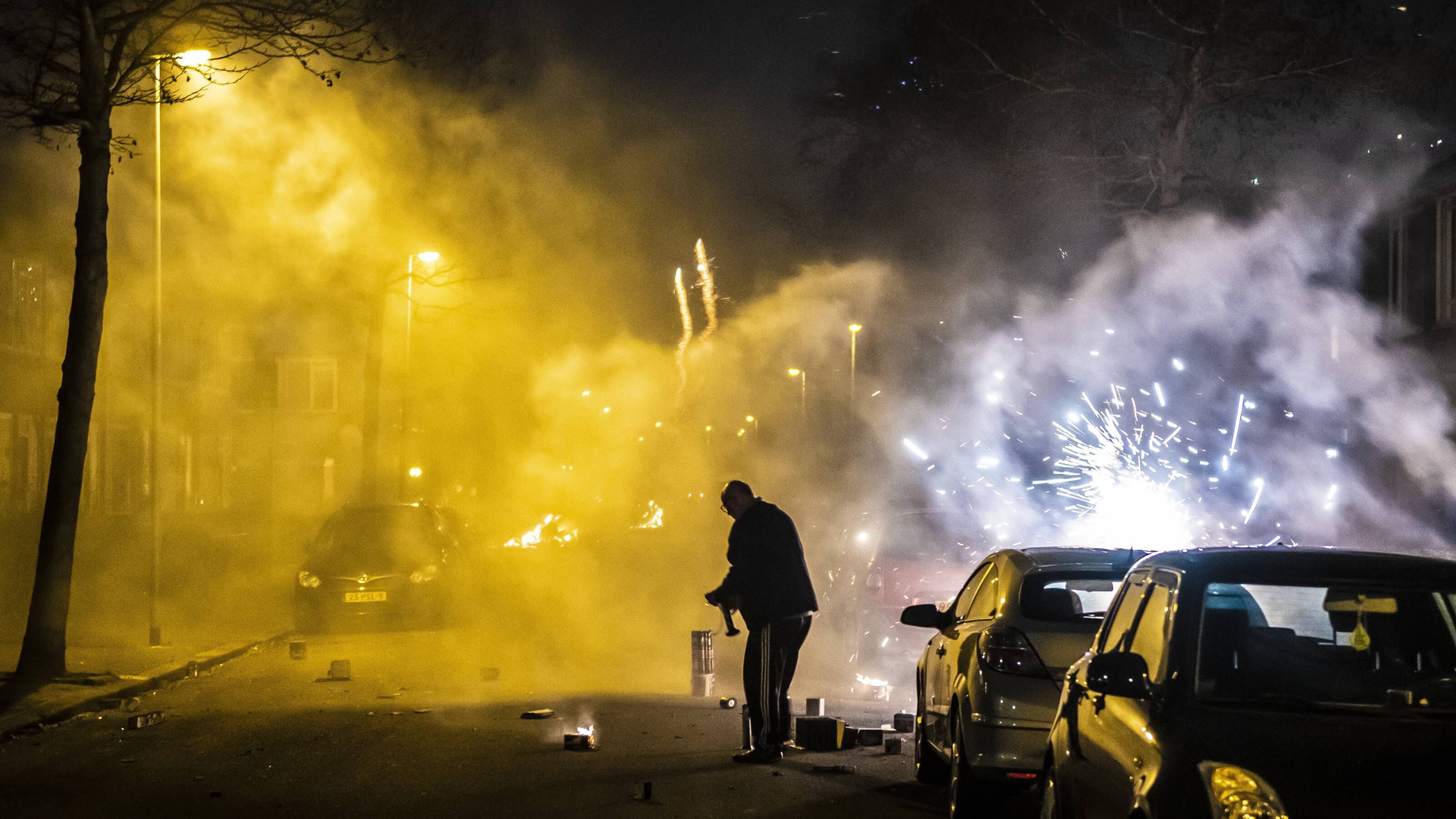 Vuurwerkverbod voor consumenten wint aan steun | NOS