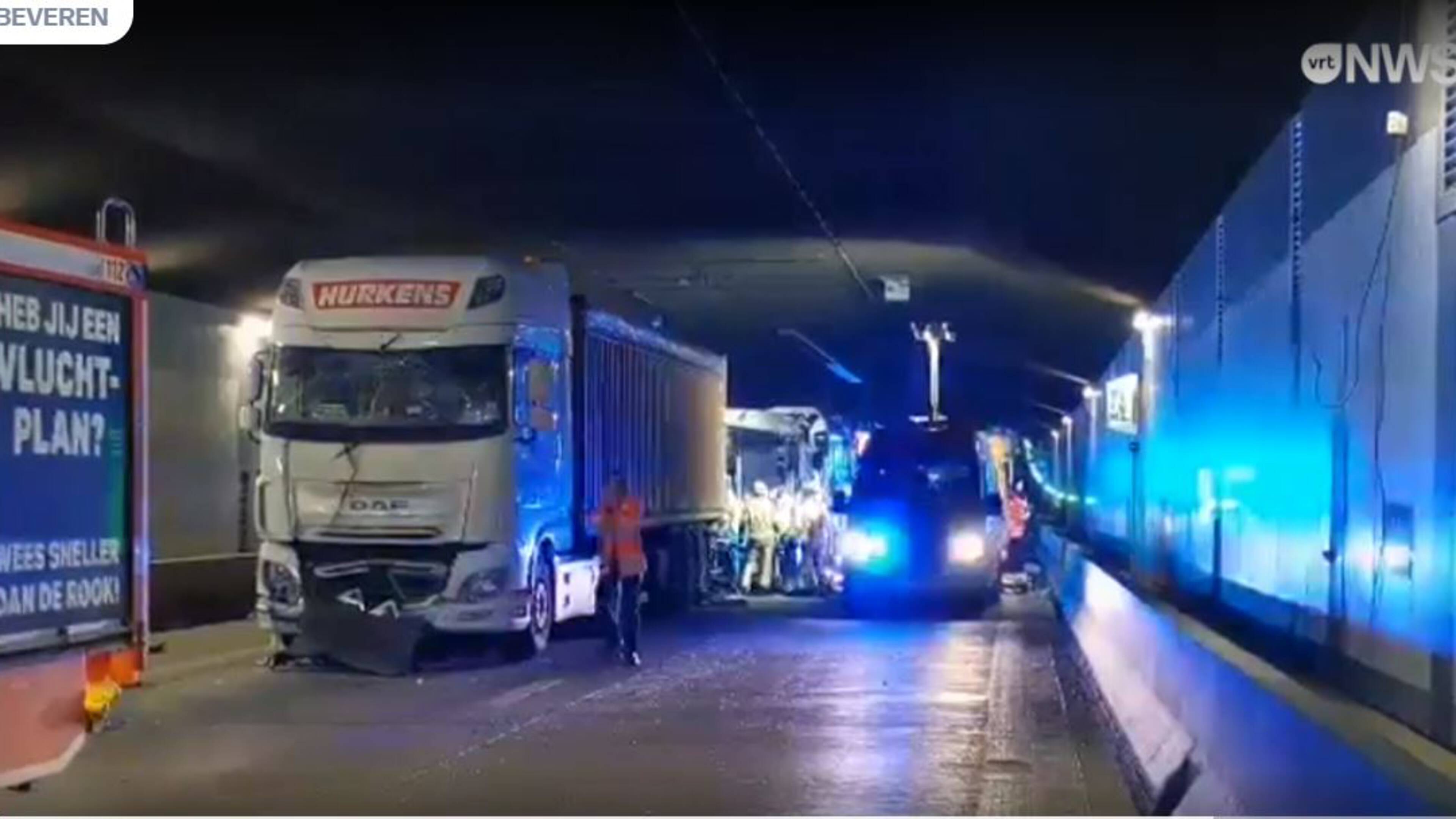 Ravage in tunnel Antwerpen na dodelijk verkeersongeluk NOS
