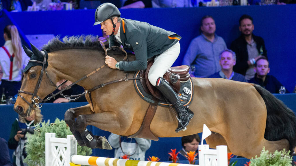 Dubbeldam hoopt toppaard Carlyle te kunnen behouden