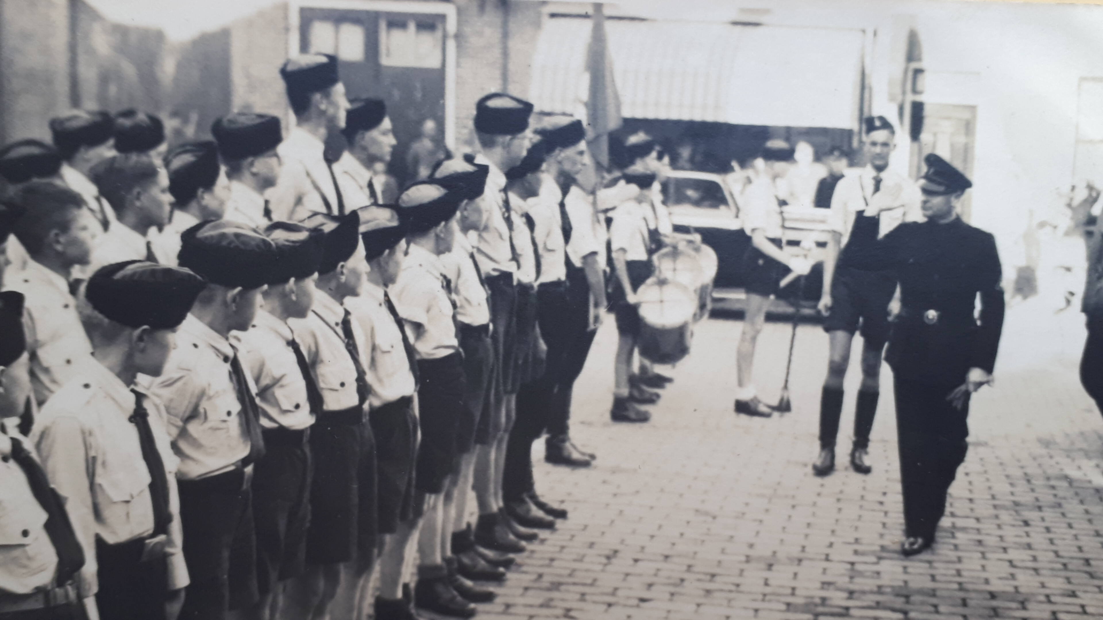 Privédocumenten van NSB-leider Anton Mussert opgedoken | NOS