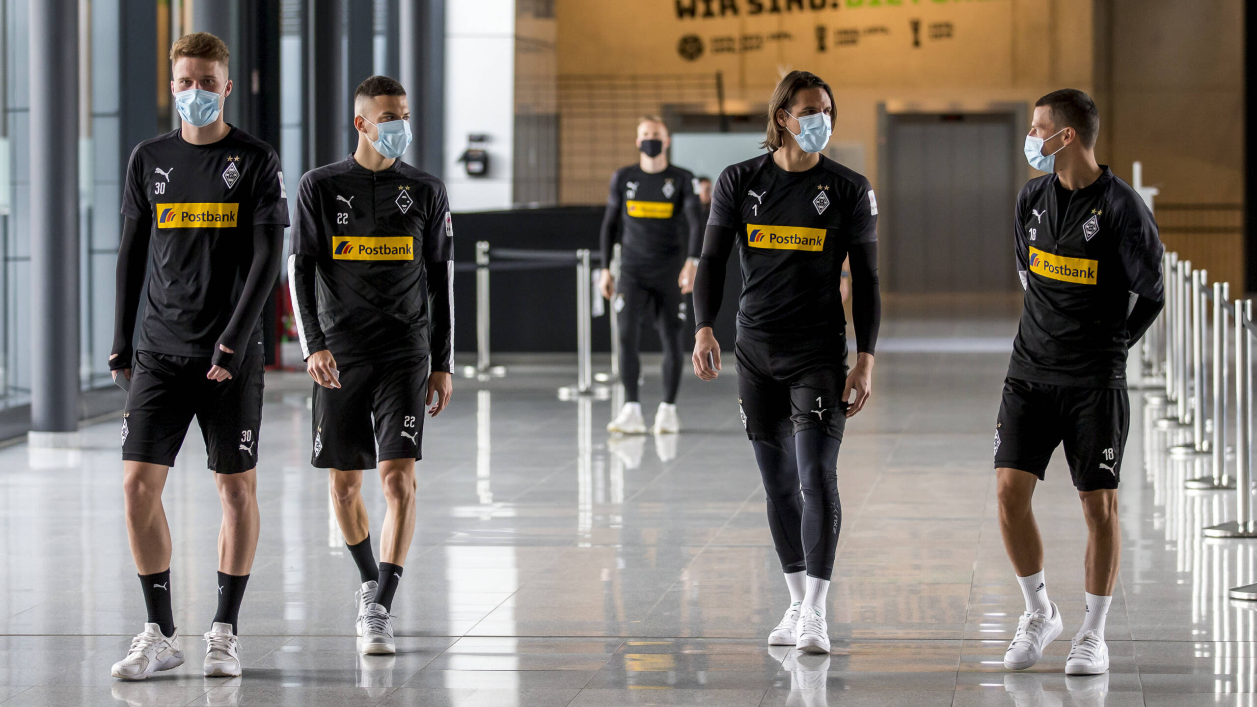 Zo Blijft De Bundesliga Coronaproof Drie Zones Deuren Open Geen Mascotte Nos